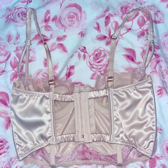 victoria’s secret corset bralette - Picture 3 of 3